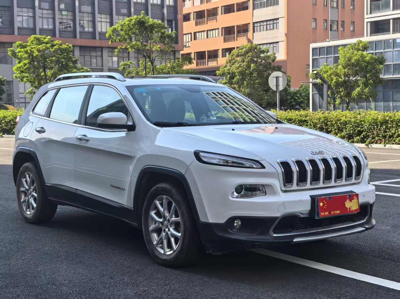 廣州17年Jeep自由光6