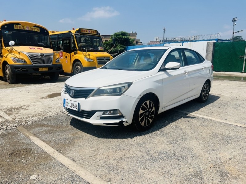 東莞16年長安汽車悅翔2