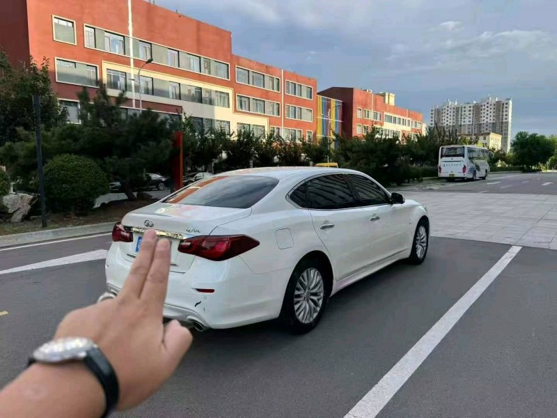 濟南18年英菲尼迪Q704