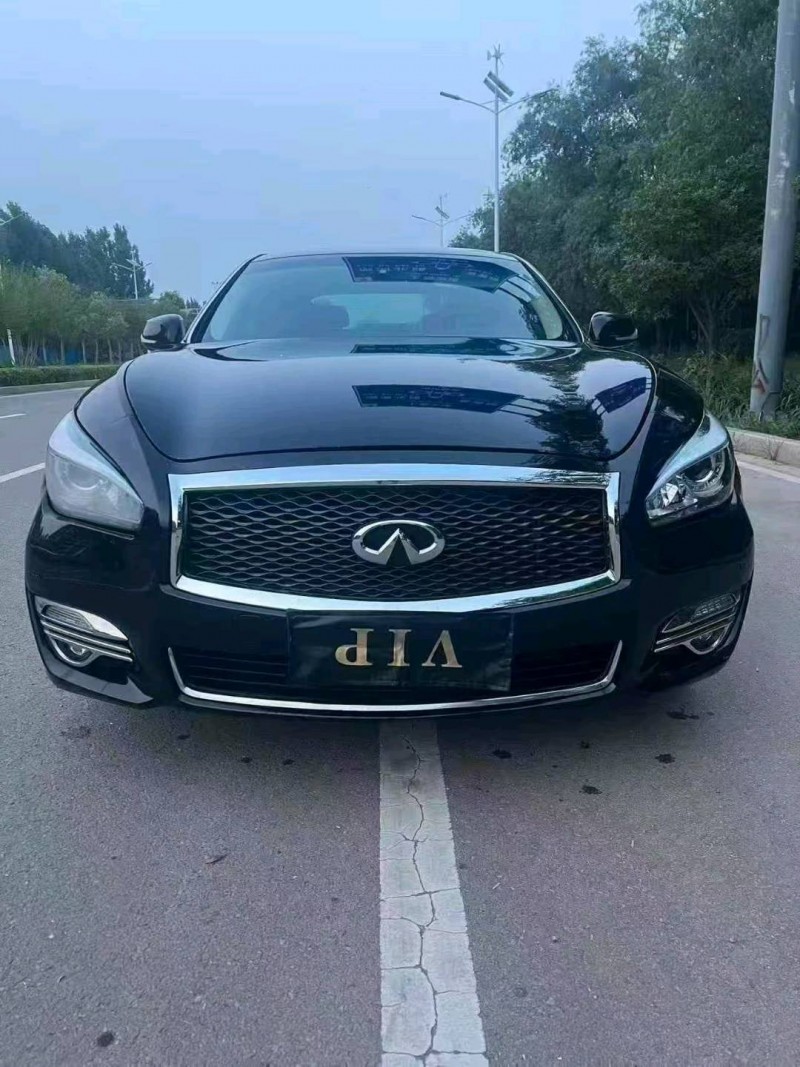 棗莊17年英菲尼迪Q701