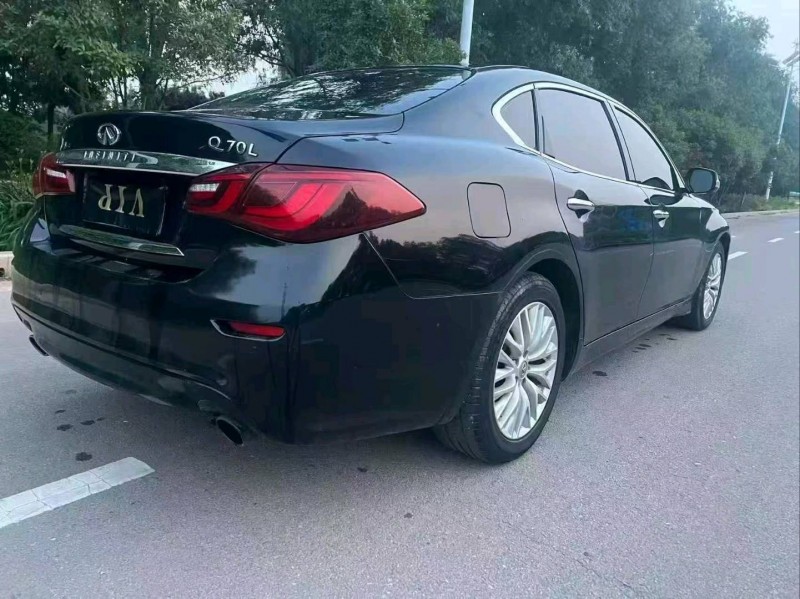 棗莊17年英菲尼迪Q705