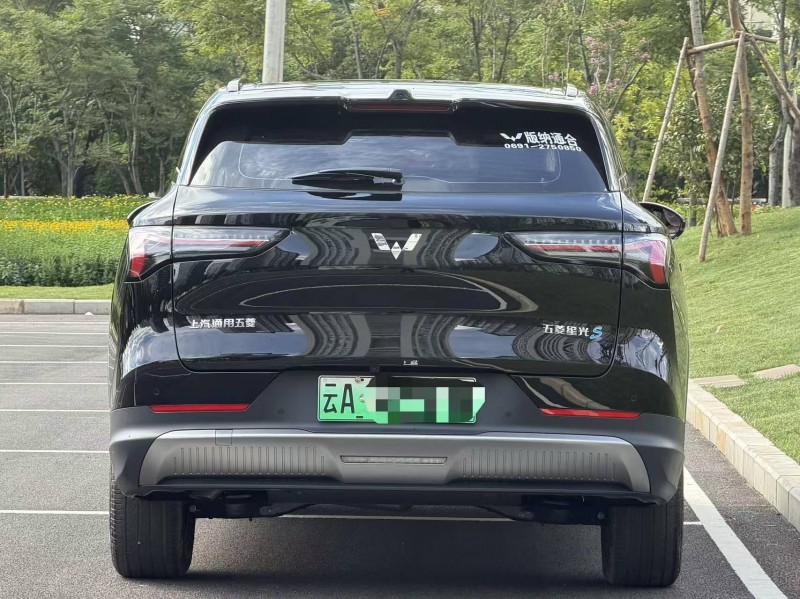 昆明25年五菱汽車星光6