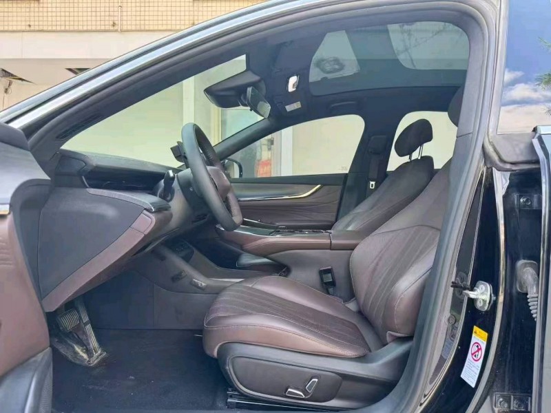 河源25年長安汽車啟源3