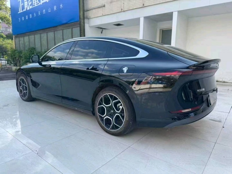 河源25年長安汽車啟源8