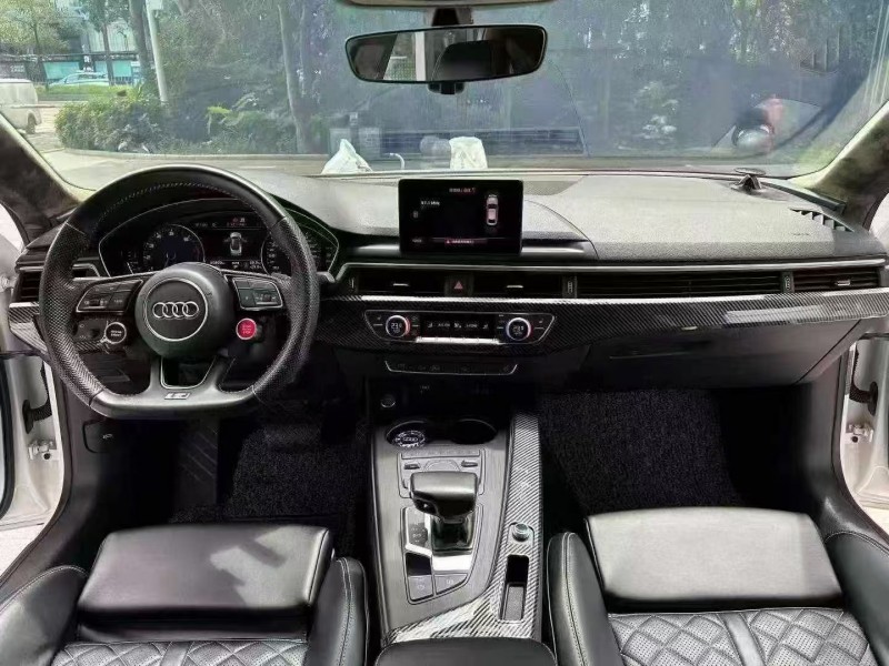 深圳21年奧迪A55