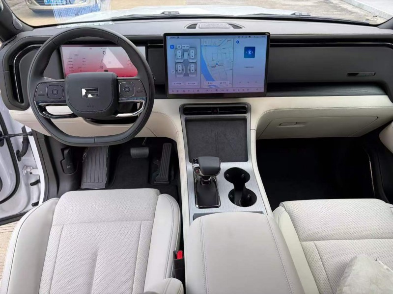 中山26年極石汽車015