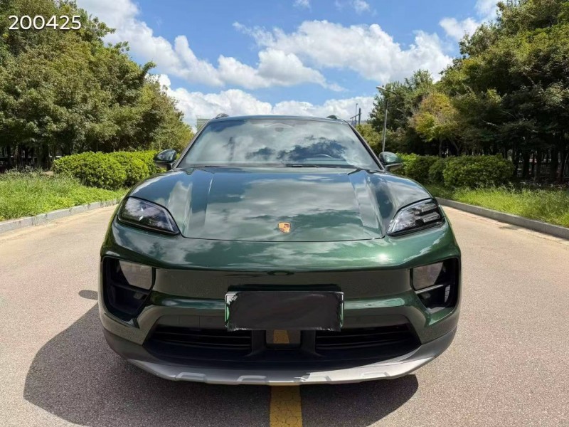 鹽城25年保時捷Macan1