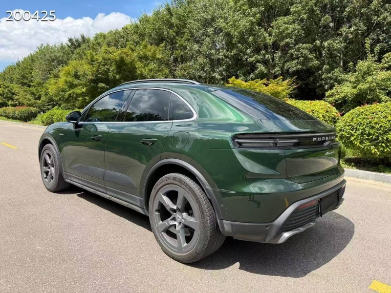 鹽城25年保時捷Macan8