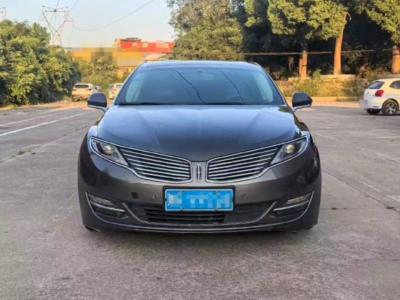 南陽16年林肯MKZ1