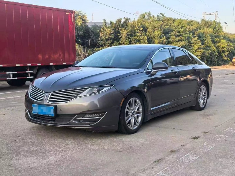 南陽16年林肯MKZ2