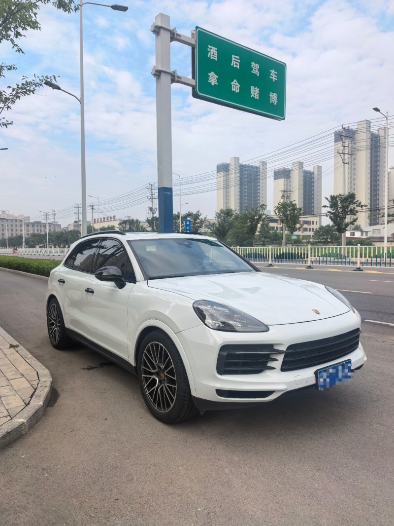 阜陽21年保時捷卡宴3