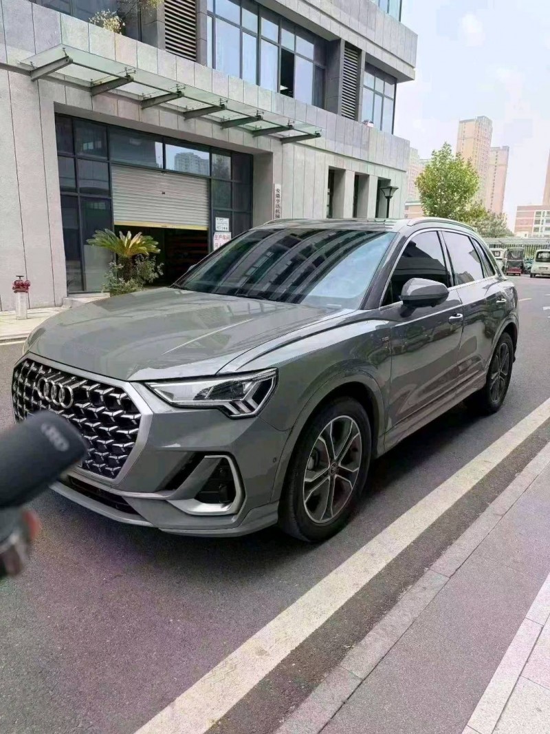阜陽24年奧迪Q38