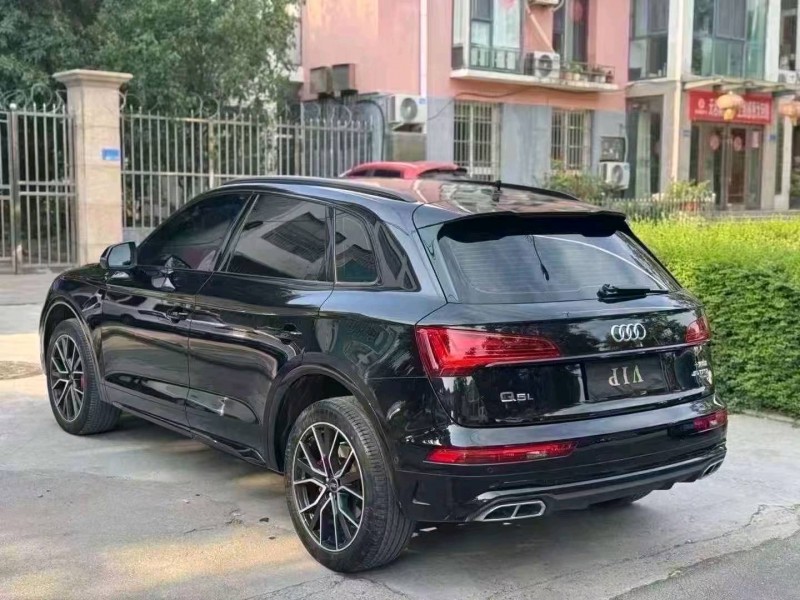 新鄉25年奧迪Q59