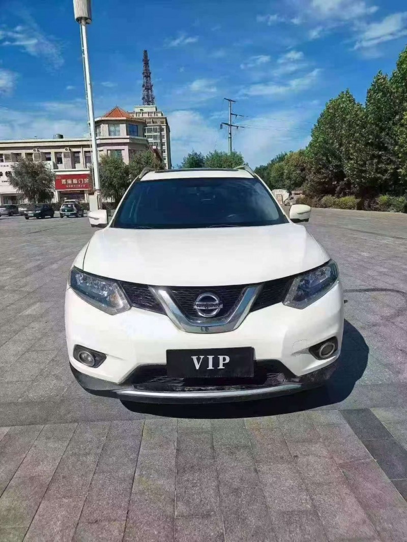 秦皇島16年日產奇駿1