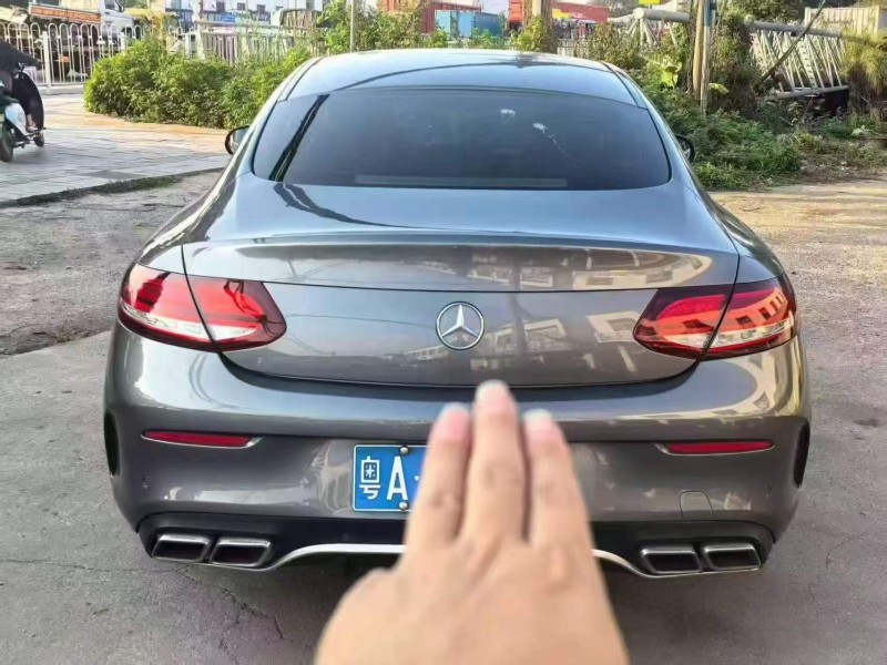广州19年奔驰C9