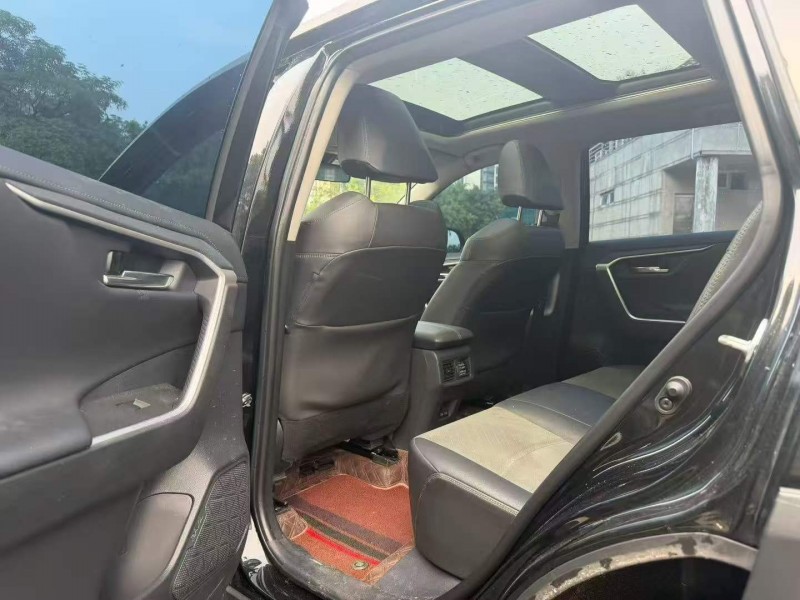 廣州24年豐田RAV4榮放5