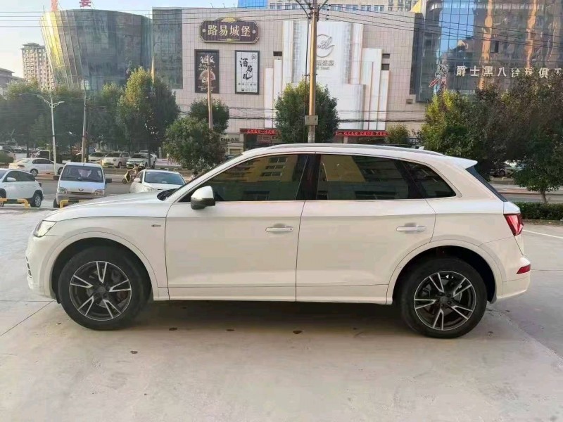 濟寧19年奧迪Q55