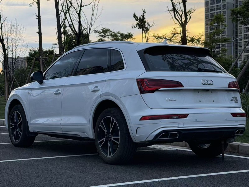 昆明25年奥迪Q56