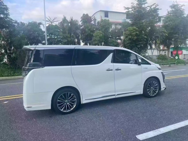 福州21年丰田威尔法7