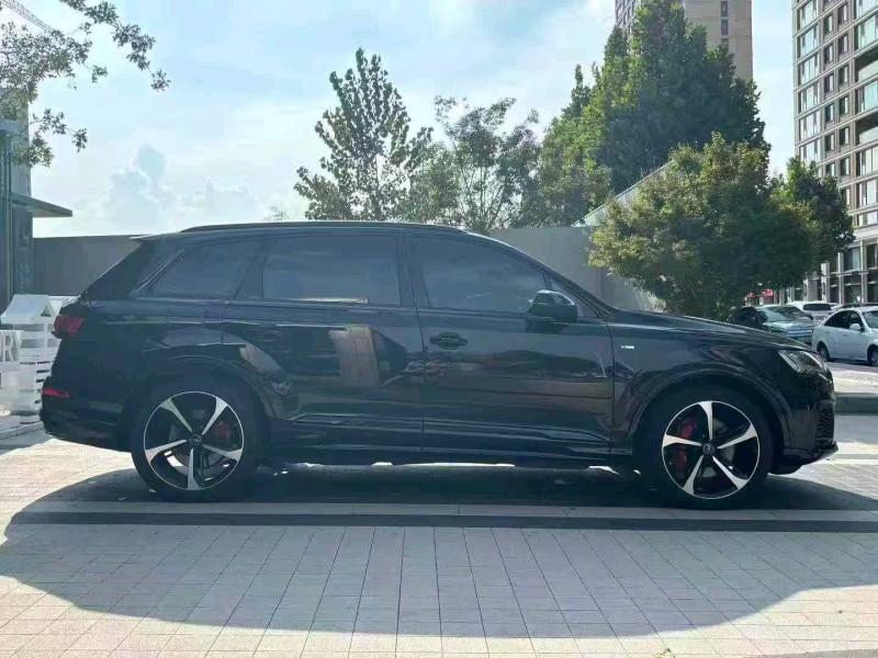 徐州23年奧迪Q74