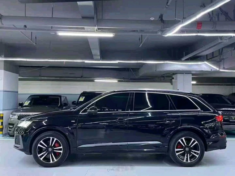 深圳20年奧迪Q77