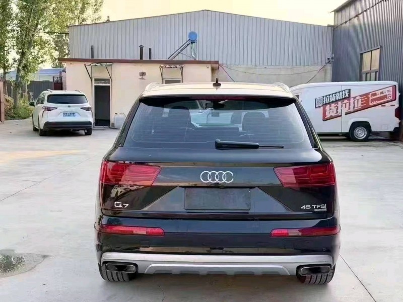 东营18年奥迪Q76