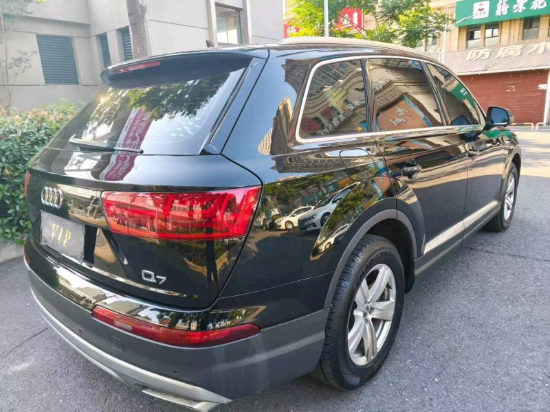襄阳16年奥迪Q74