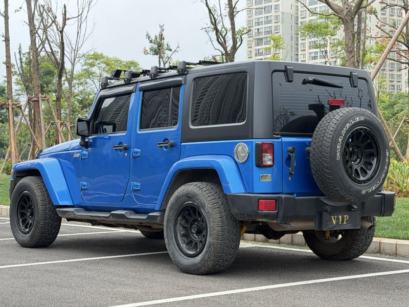 昆明16年Jeep牧马人6