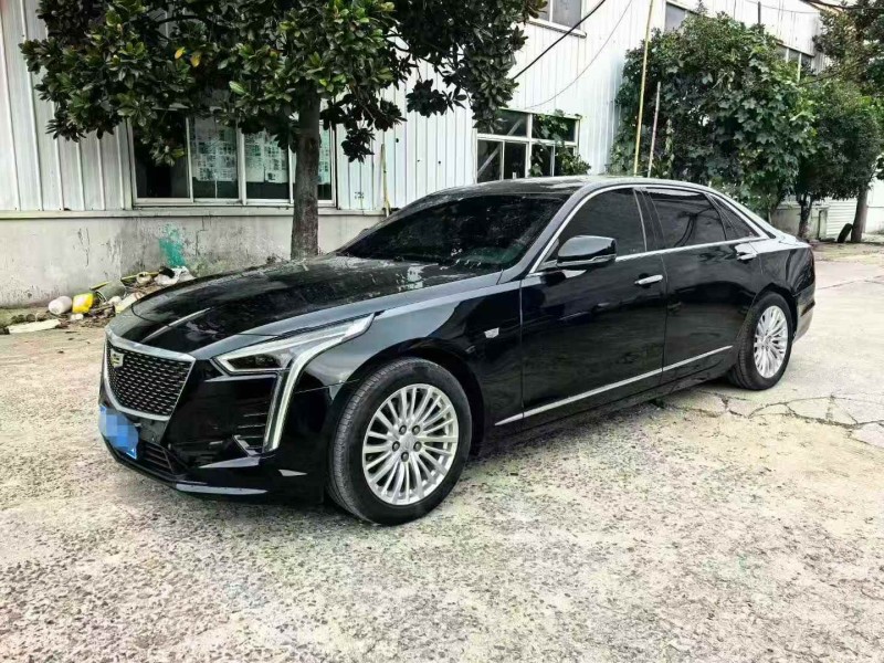 南通20年凯迪拉克CT62