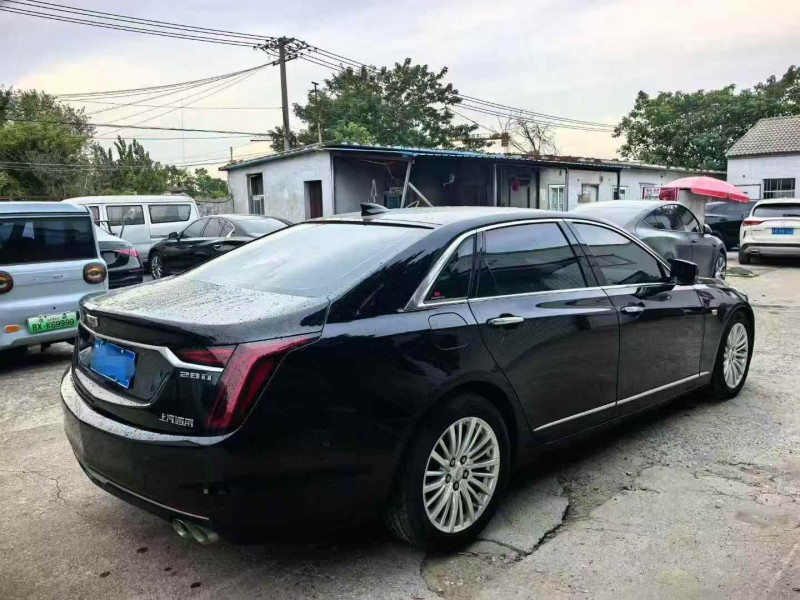南通20年凯迪拉克CT67