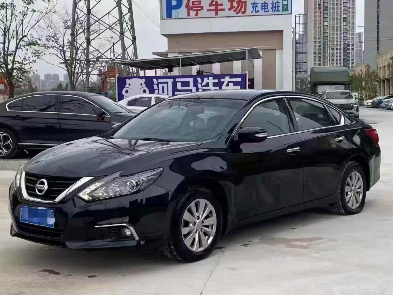 鄂州17年日產天籟3