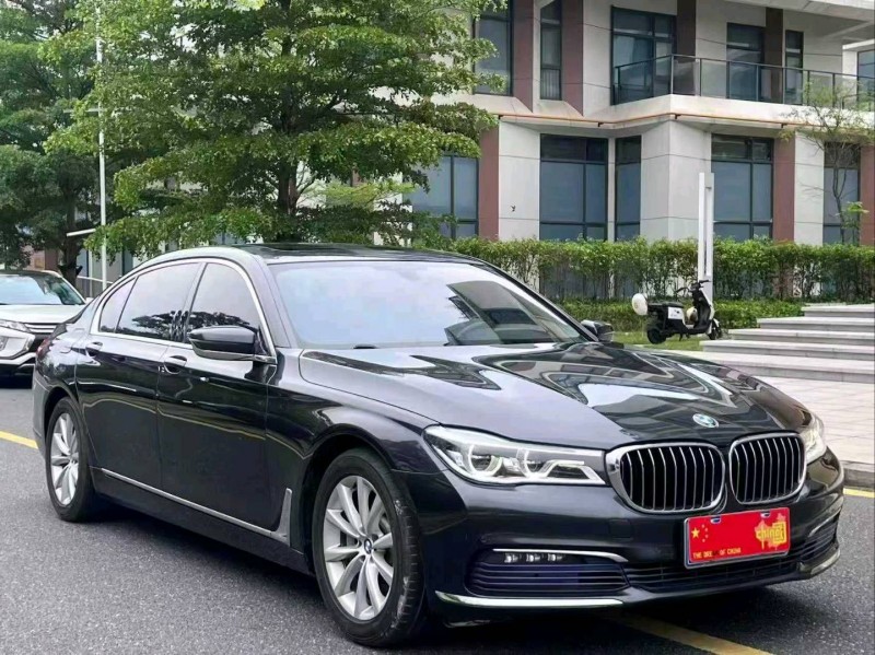 广州17年宝马7系2