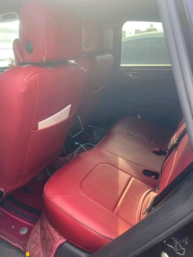 臺州16年保時捷Macan4