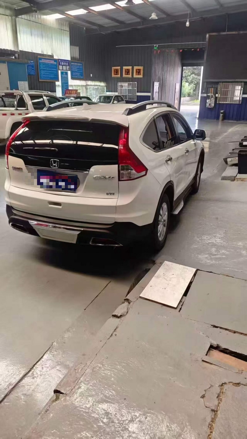 武漢14年本田CRV2