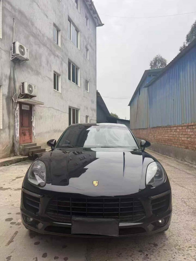 成都15年保時捷Macan1