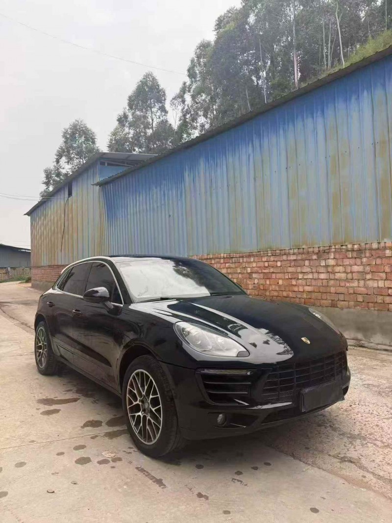 成都15年保時捷Macan2