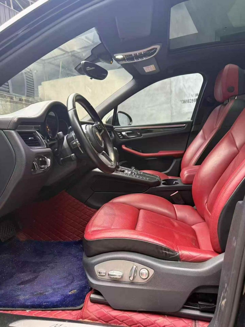 成都15年保時捷Macan4