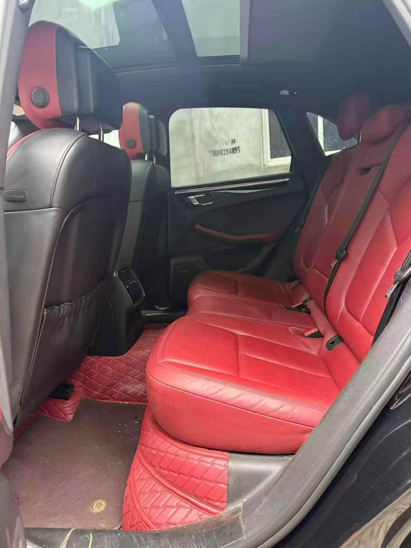 成都15年保時捷Macan6