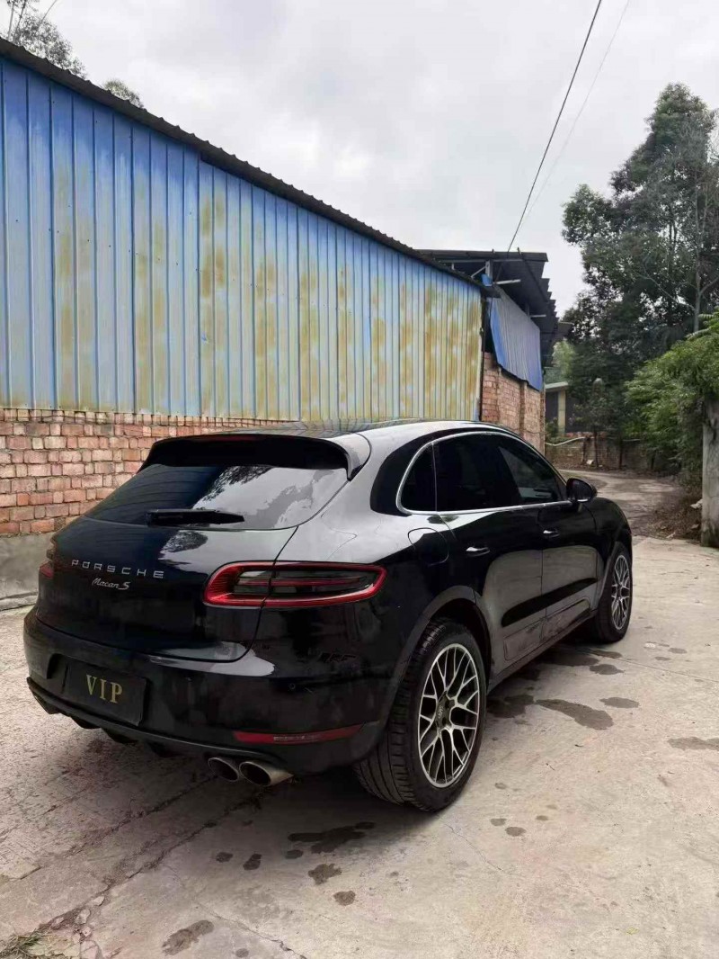 成都15年保時捷Macan7