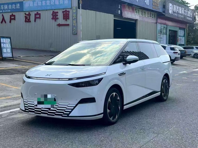 珠海25年小鹏汽车X92