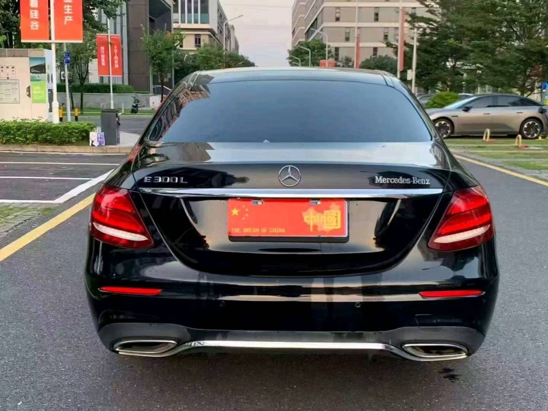 广州17年奔驰E5