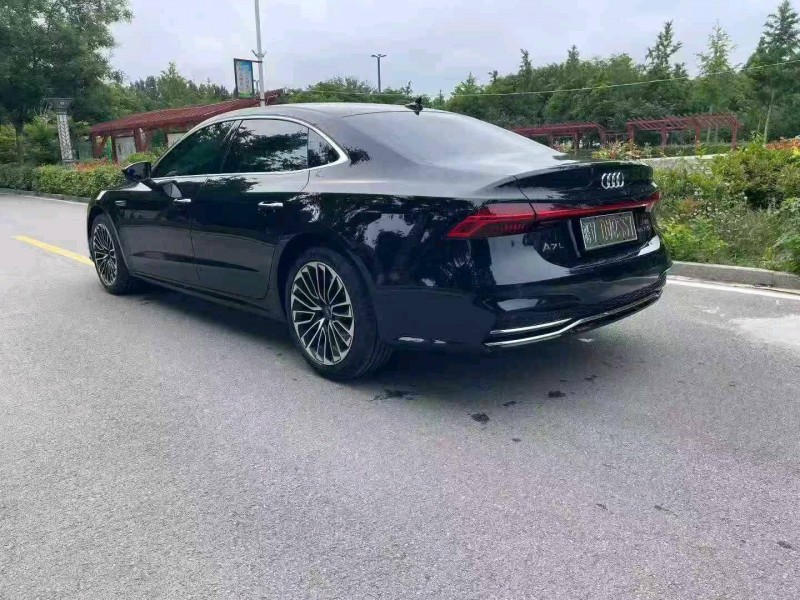 济宁25年奥迪A7L4