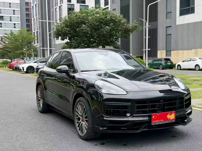 广州23年保时捷卡宴3