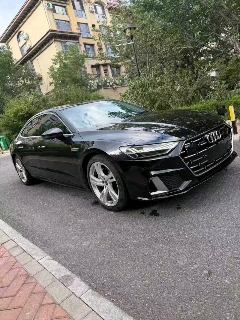 济宁24年奥迪A7L3
