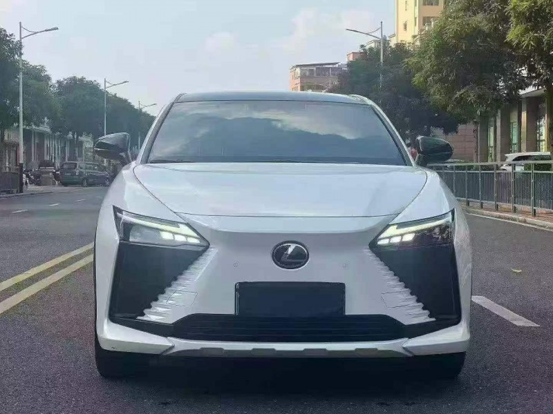 广州23年雷克萨斯RZ1