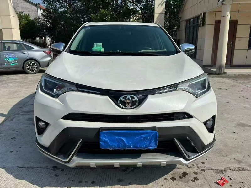 宜昌18年丰田RAV41