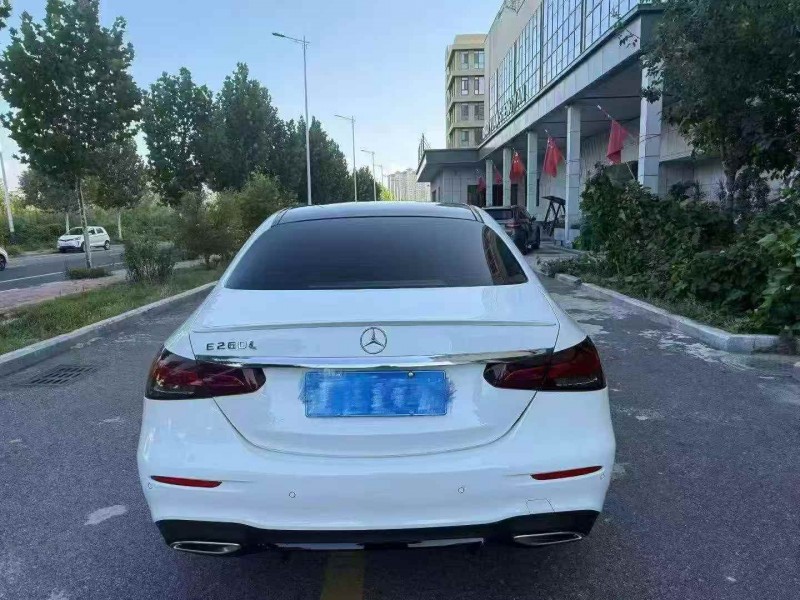 泰安22年奔驰E9