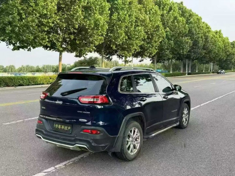 烟台16年Jeep自由光7