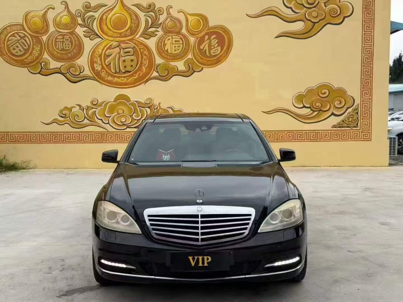 东营13年奔驰S1