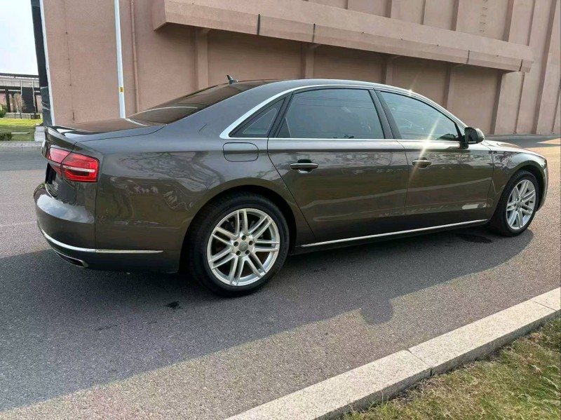 枣庄18年奥迪A8L4